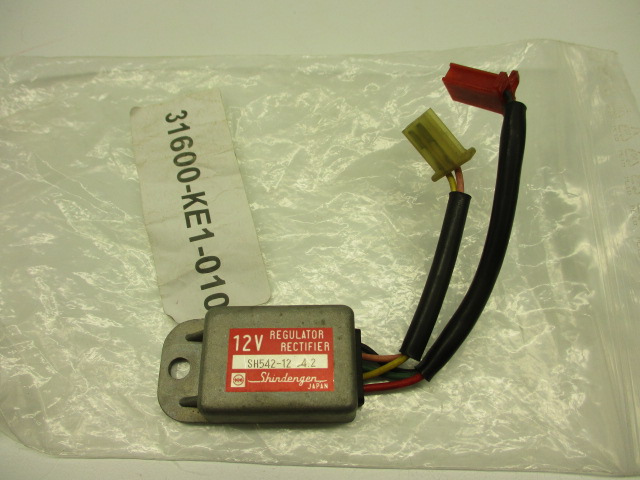 Switches イグニッションスイッチHonda MTX125、MTX200 83-95（4ワイヤ） Ignition Switch Honda MTX125, MTX200 83-95 (4 Wires)